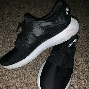 adidas tubular sneakers